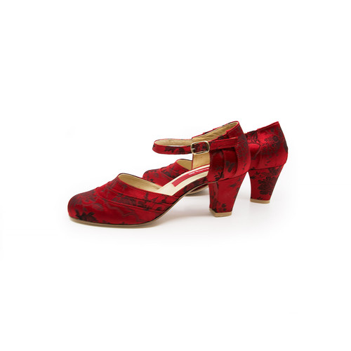 Balboa Zin GENIE(C)  - Red Embroidered Silk thumbnail 3