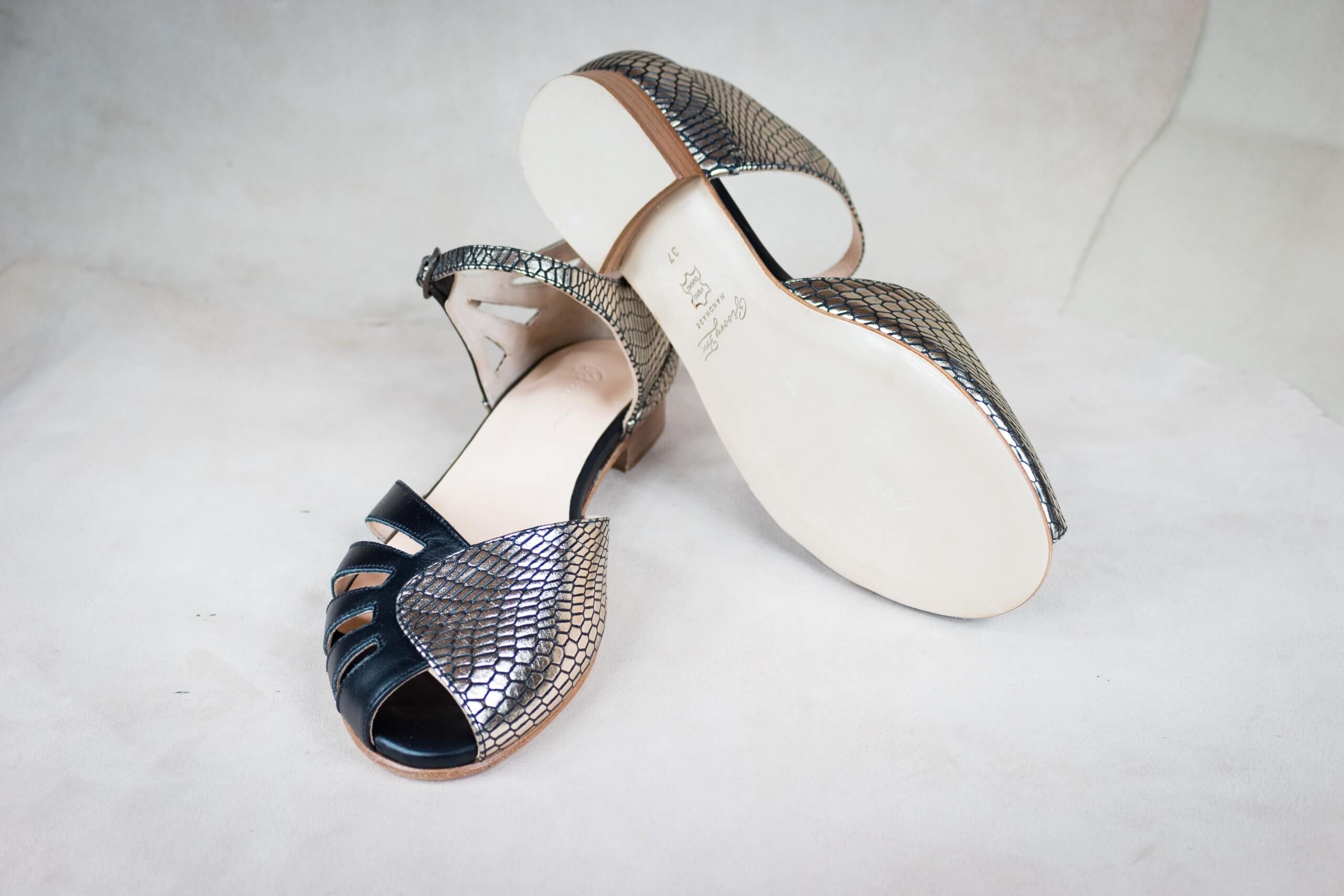 Groovy Fox Chic Flats – Wild Black – thumbnail 3