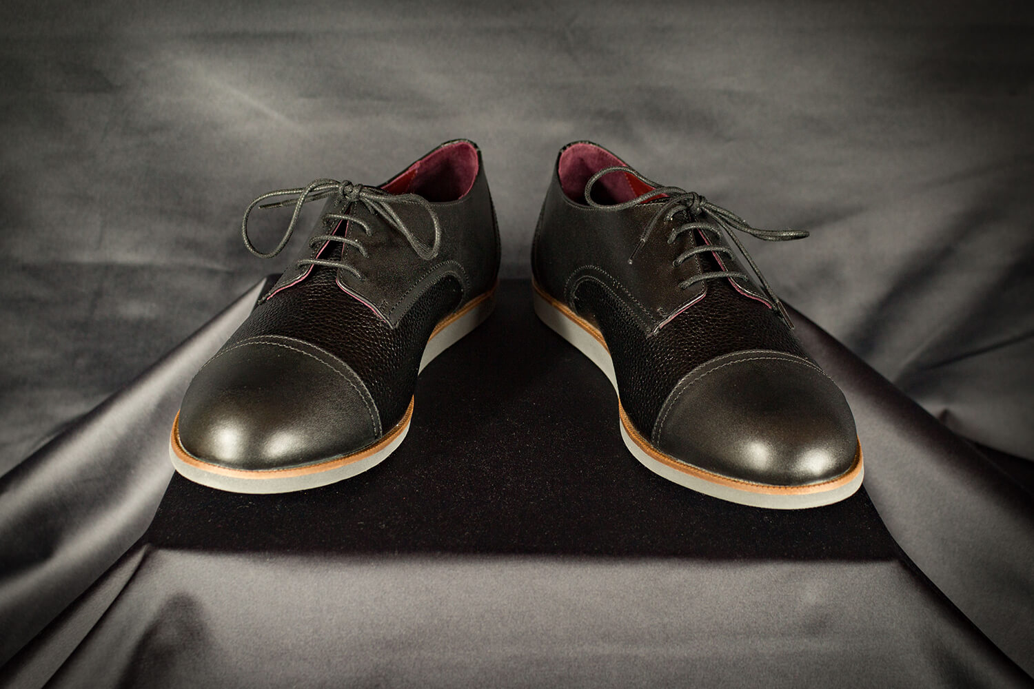 Groovy Fox Swift Foxes ~ Black ~ thumbnail 2