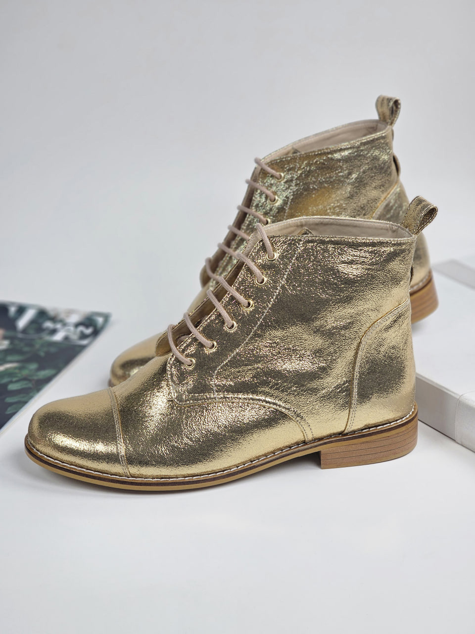 Harlem Shoes Derby Boots Vegan Golden Textile 2 cm heel