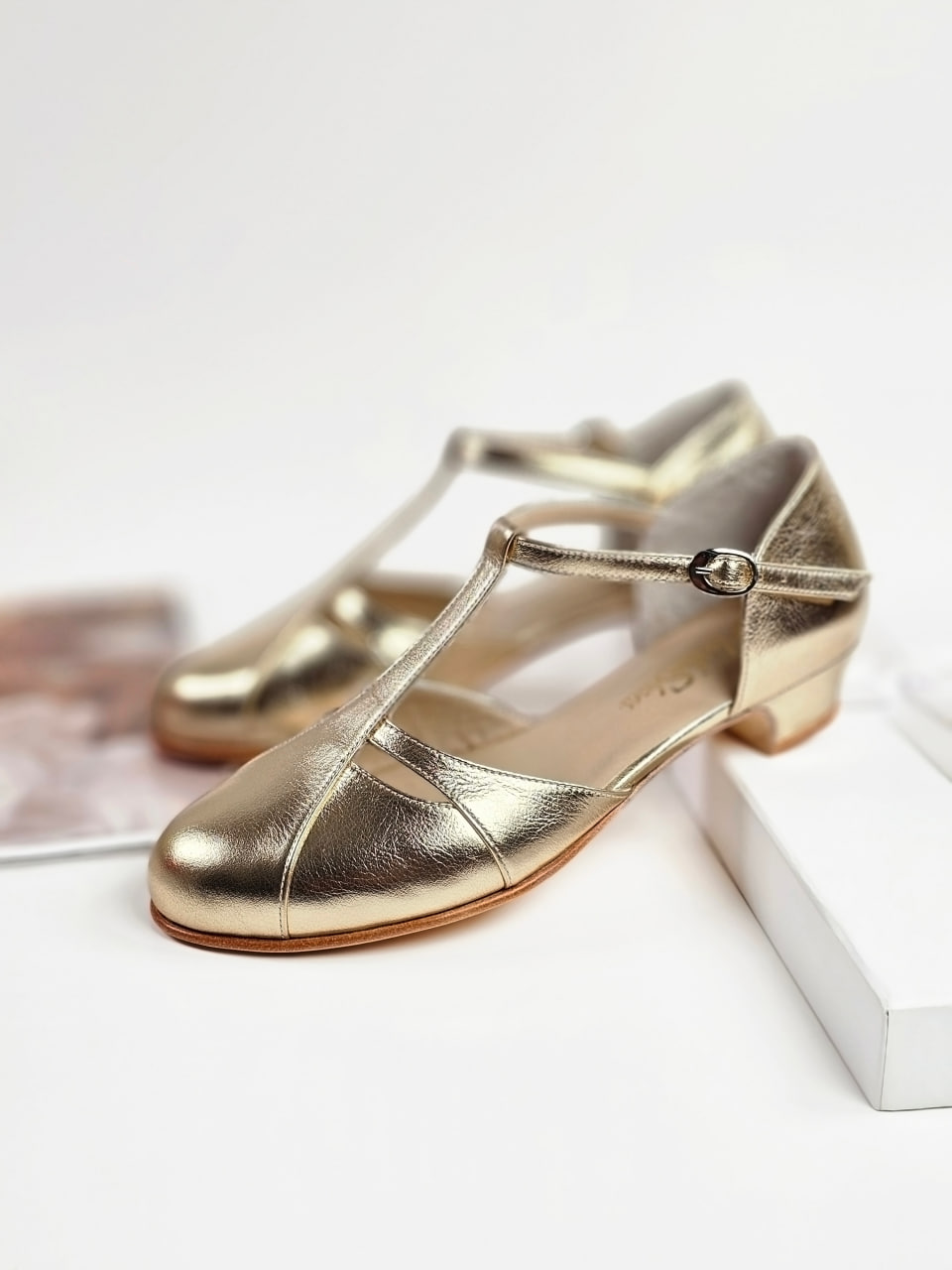 Harlem Shoes Isabel Platinum Gold Leather 3 cm heel