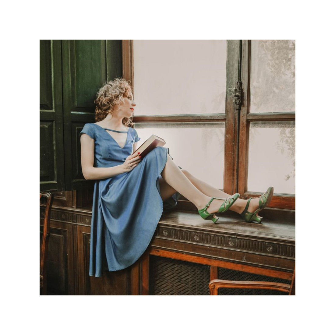 Madame Dynamite Dynamite green thumbnail 2