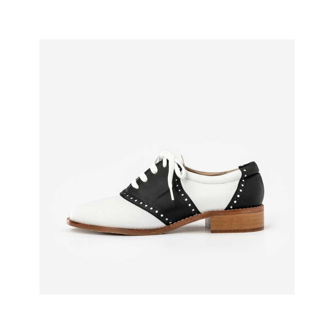 Madame Dynamite Saddles Shoes Black — 1/7