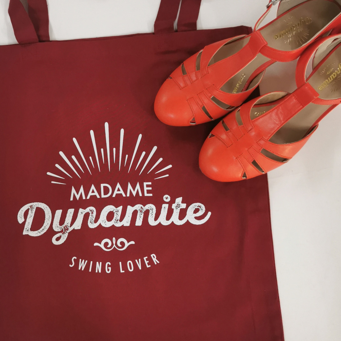 Madame Dynamite Dynamite Cinamon thumbnail 4