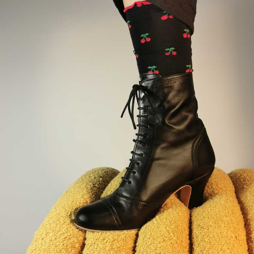 Madame Dynamite Rosetta Retro Boots Black thumbnail 2