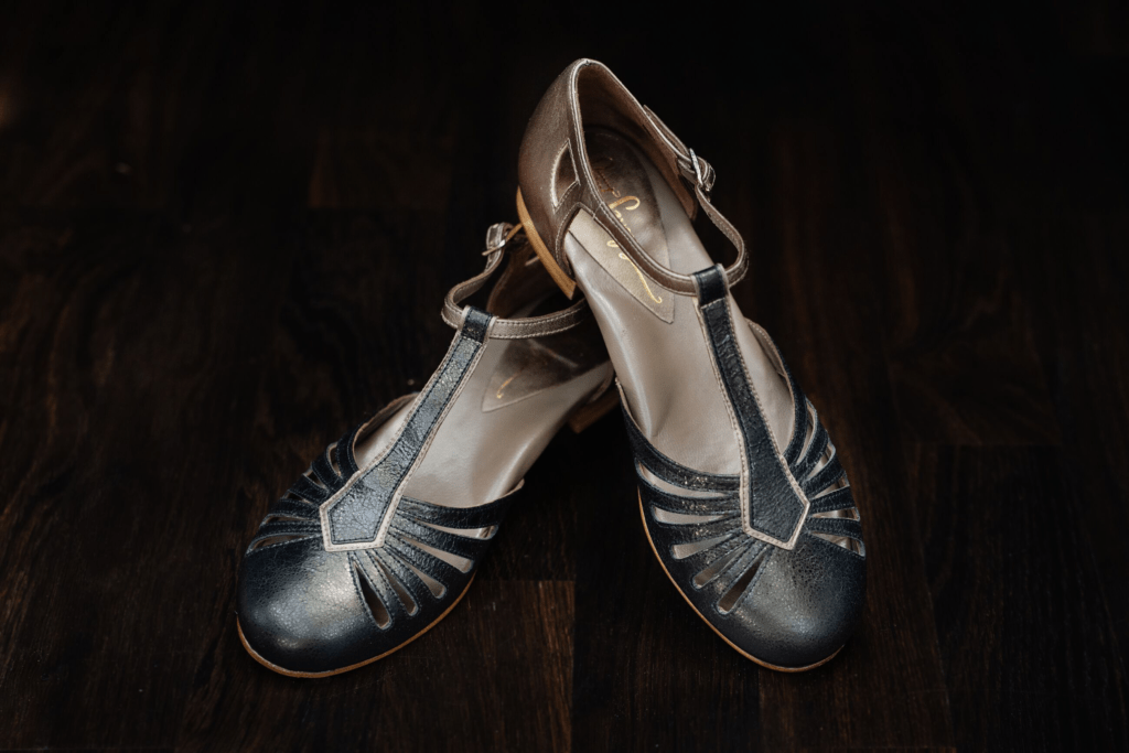 Saint Savoy RIVIERA FLAT Moviola — 1/5