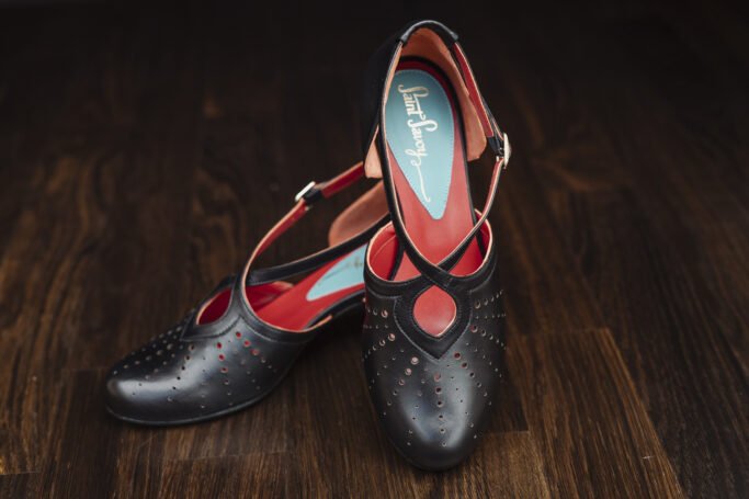 Saint Savoy CINEMA Noir thumbnail 2