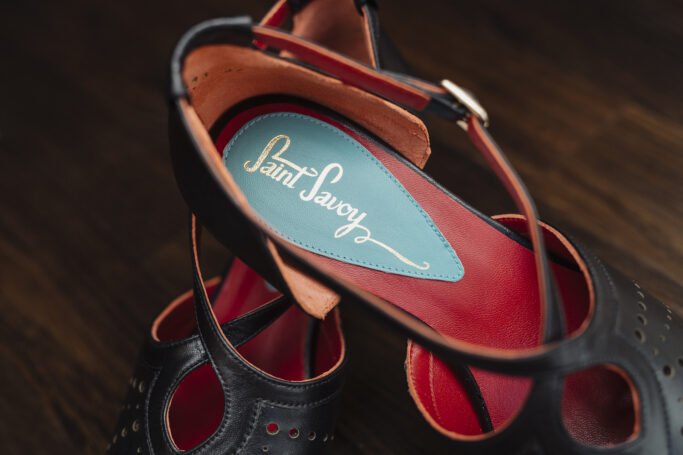 Saint Savoy CINEMA Noir thumbnail 3