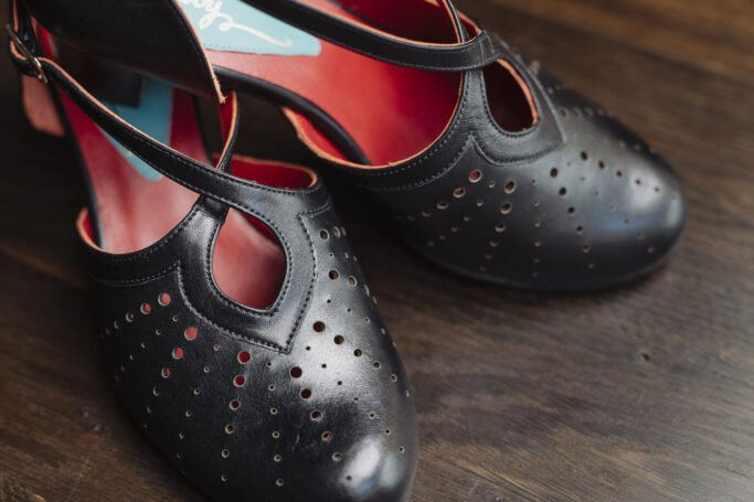 Saint Savoy CINEMA Noir thumbnail 4