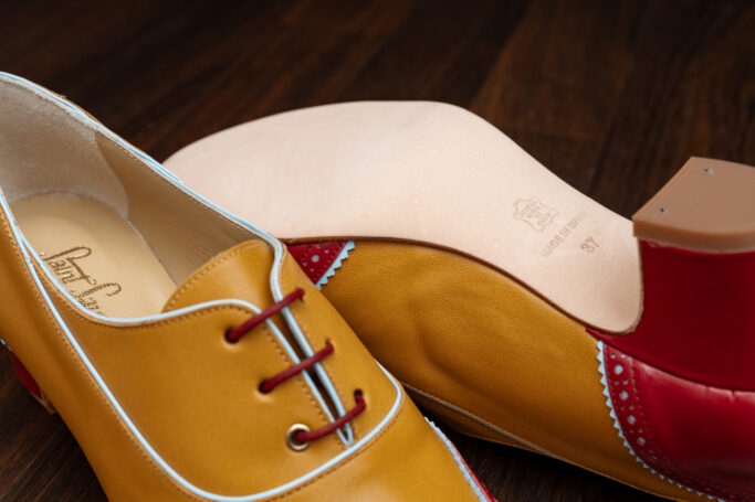 Saint Savoy JITTERDOLL Blood, Sweat and Tears thumbnail 5