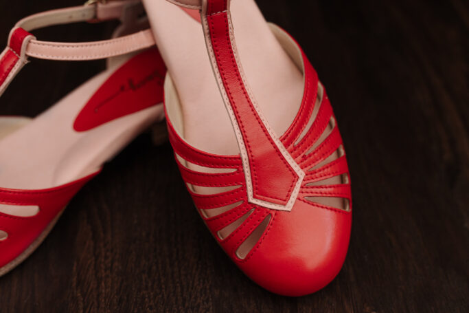 Saint Savoy RIVIERA FLAT Amaryllis thumbnail 3