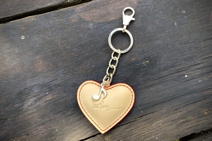 Saint Savoy Keychain “MUSIC LOVER” Beige thumbnail 2