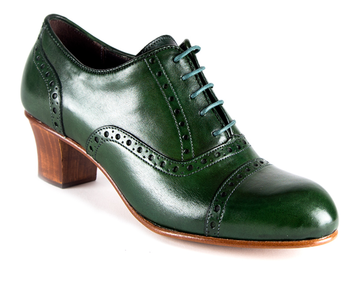 Savoy Cats Berlin SAVOY CATS Artist Green Shoes Performing Dancing — 1/5