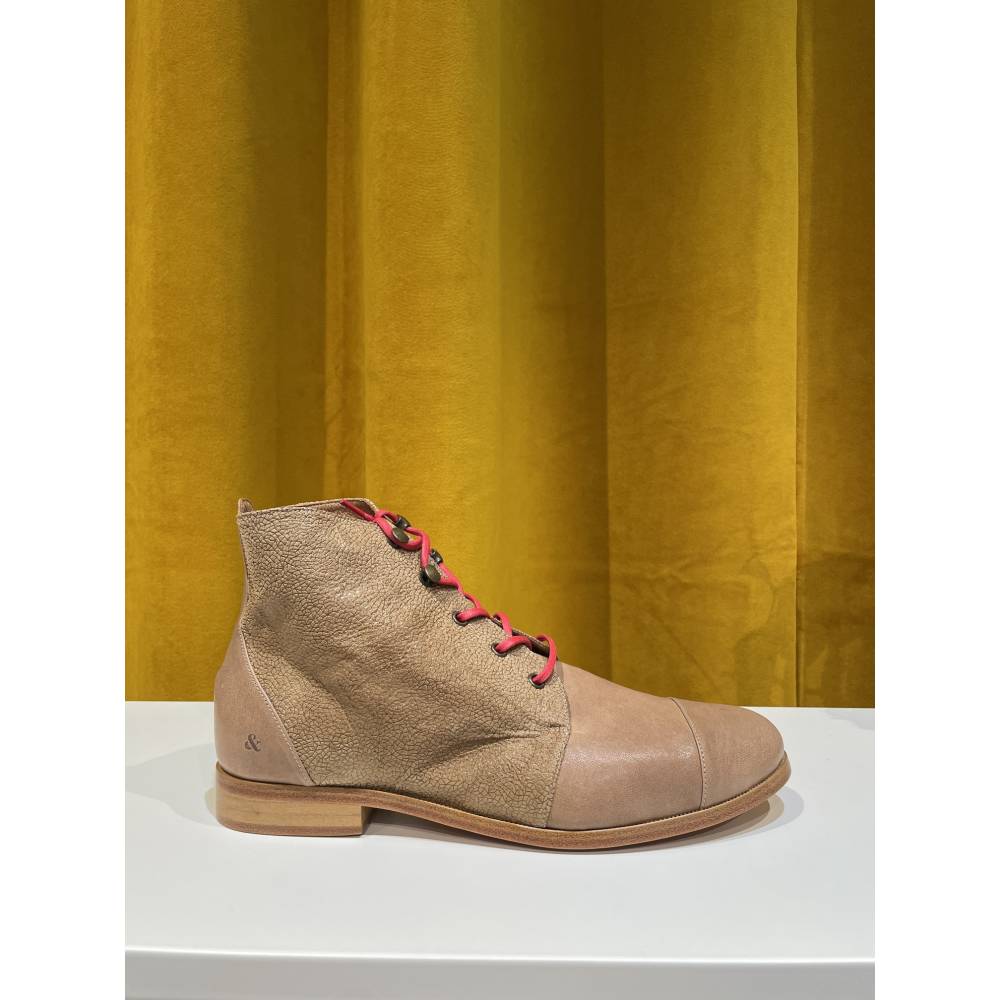 Slide & Swing CAPTOE BOOT MOSAIC TAUPE SAMPLE — 1/2