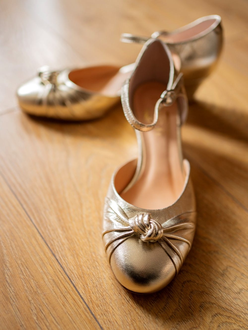 Swing It Shoes Scarlett Gold thumbnail 2