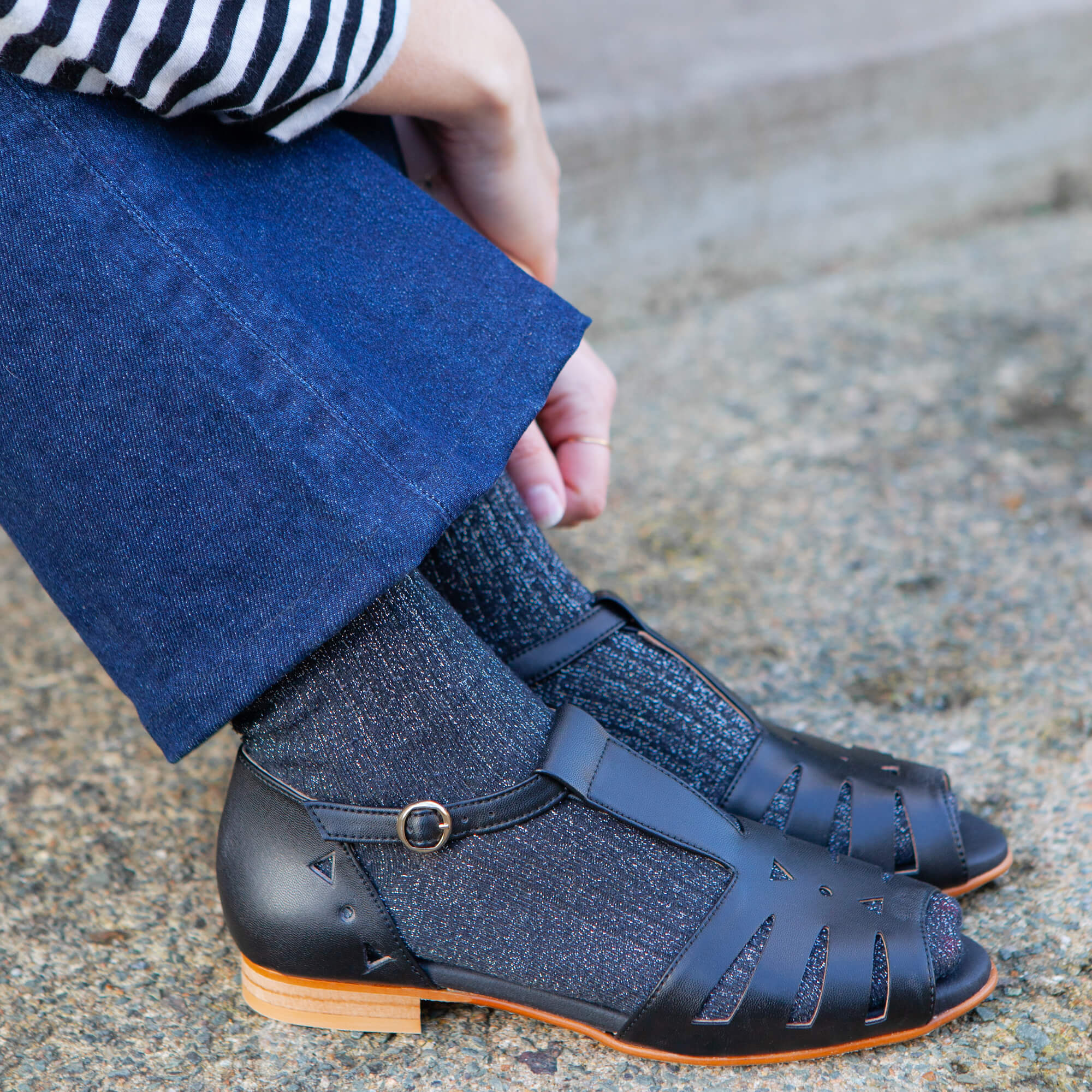 Swivells Millie - Sandales Noires Vegan thumbnail 3