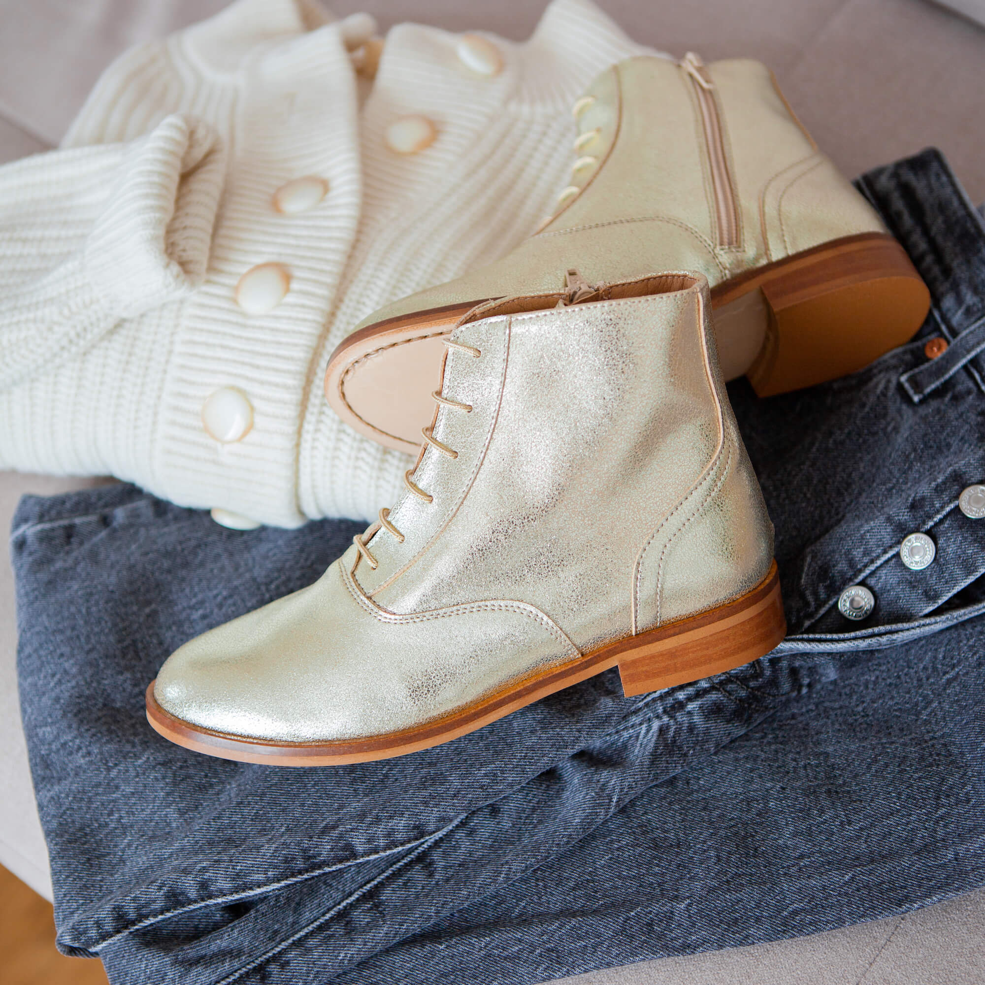 Swivells Suzanne - Bottines Dorées Vegan thumbnail 4