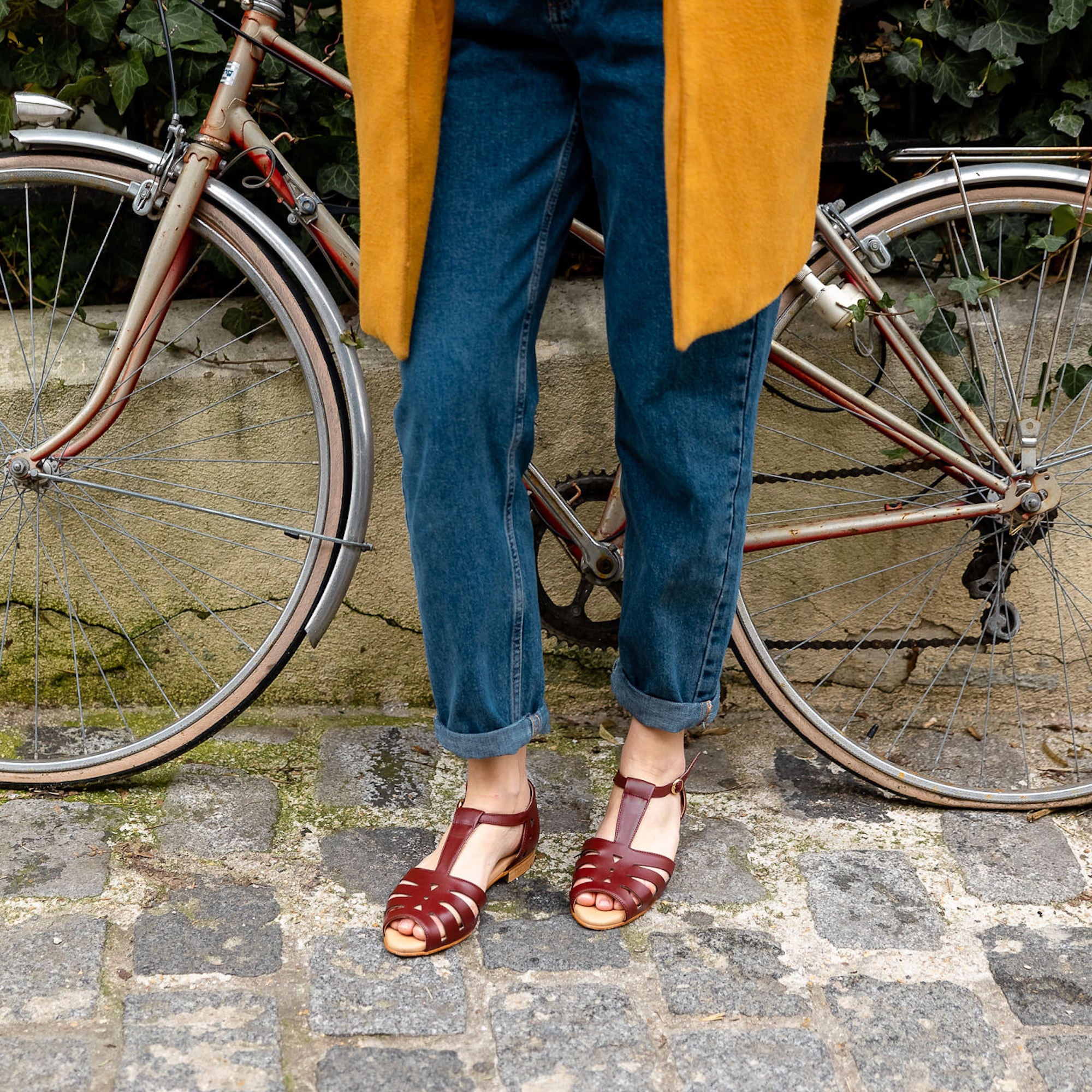 Swivells Édition Limitée 2 - Sandales Bordeaux Vegan thumbnail 4