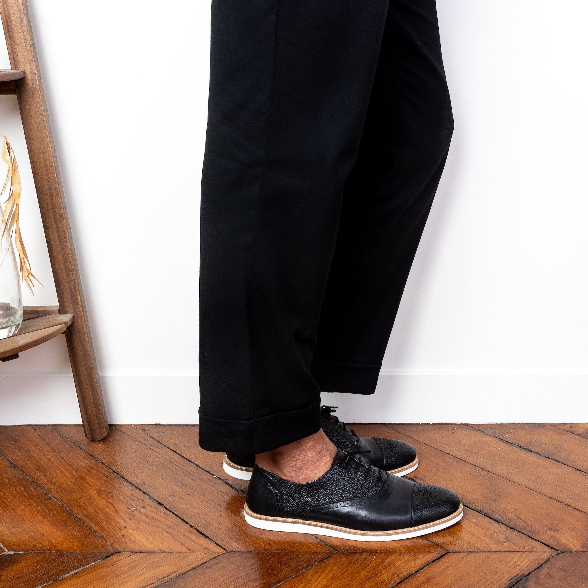 Swivells Miss Poppy - Derbies Noires en Cuir thumbnail 2