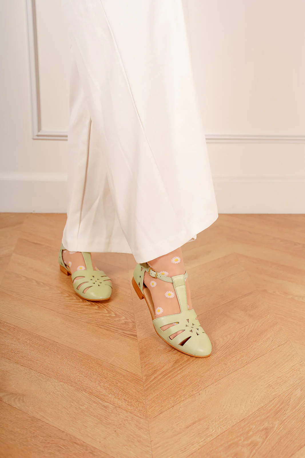 Swivells Angela - Light Green Leather Sandals thumbnail 4